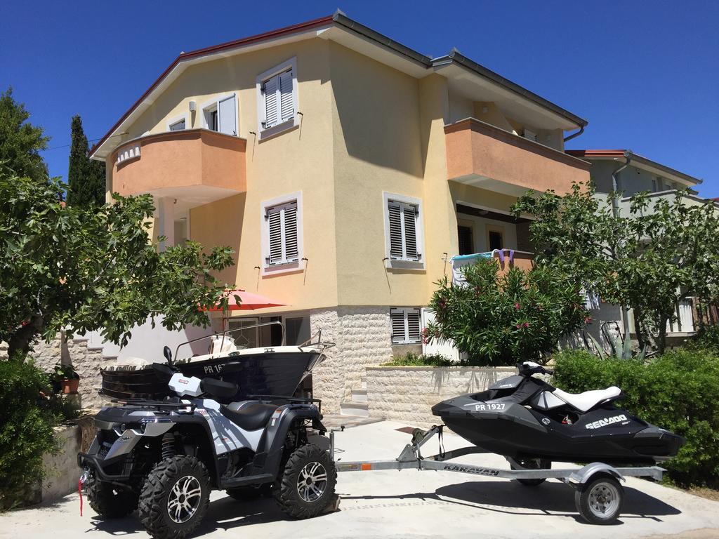Apartments Prahović Zdrelac Bagian luar foto