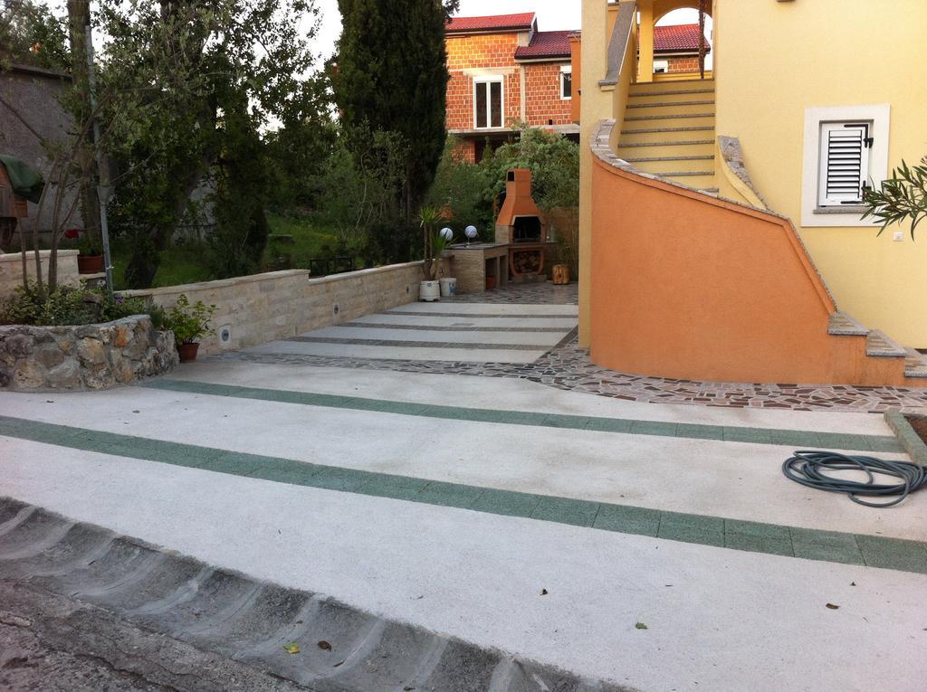 Apartments Prahović Zdrelac Bagian luar foto
